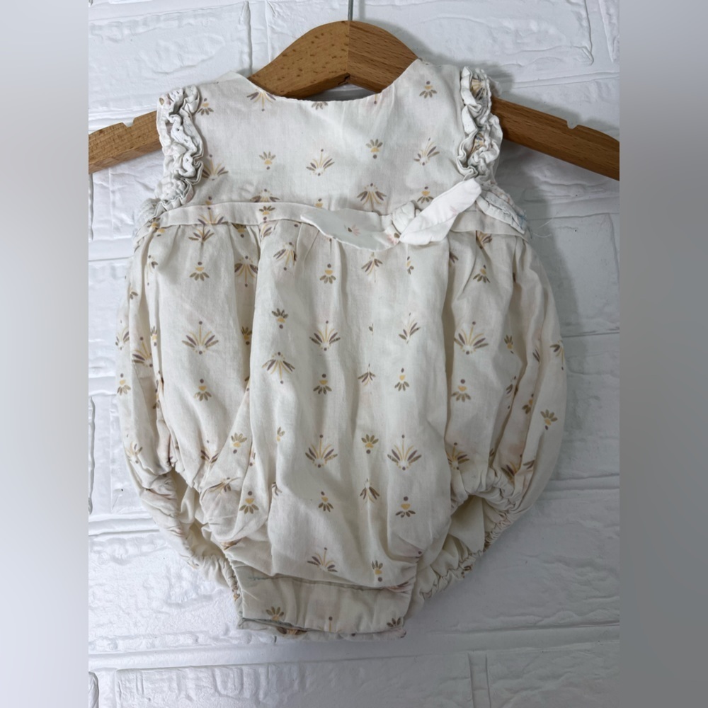 MAGGIE&ZOE Baby Bodysuit Size 3M